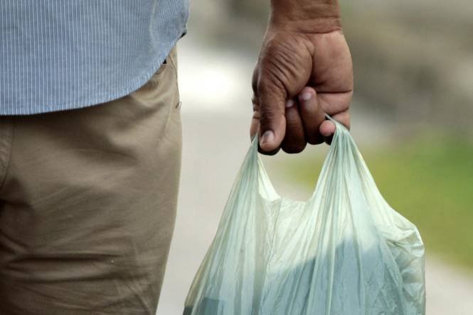  Procon-AM fiscaliza e orienta sobre a nova lei das sacolas plásticas