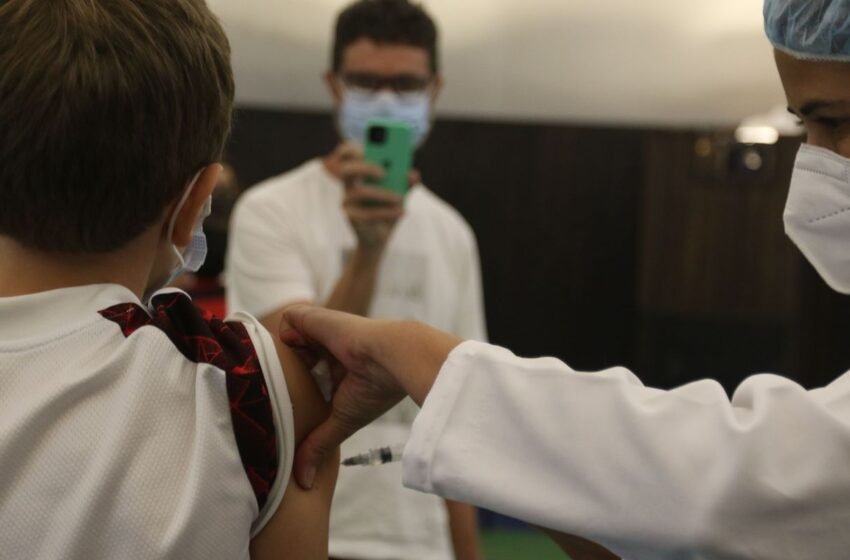  Covid-19: Rio inicia reforço da vacina em crianças de 5 a 11 anos