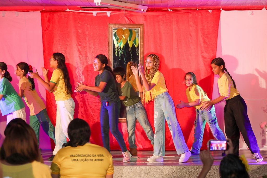 Escola da Prefeitura de Manaus conclui ações do ‘Setembro Amarelo’ com foco na valorização da vida