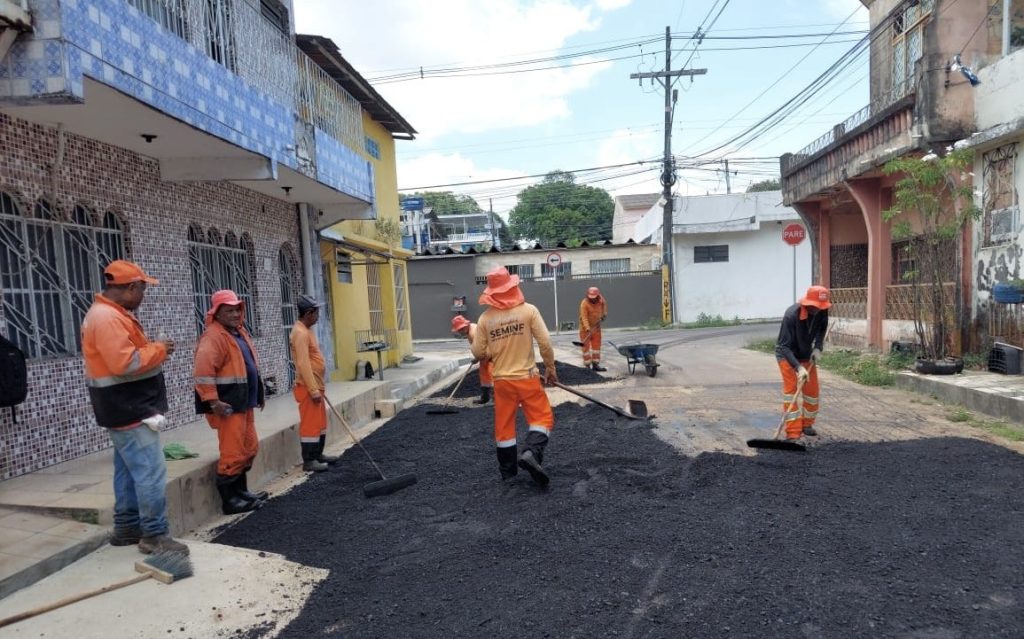 Prefeitura de Manaus recupera ruas do conjunto Eldorado e melhora circulação no Parque 10
