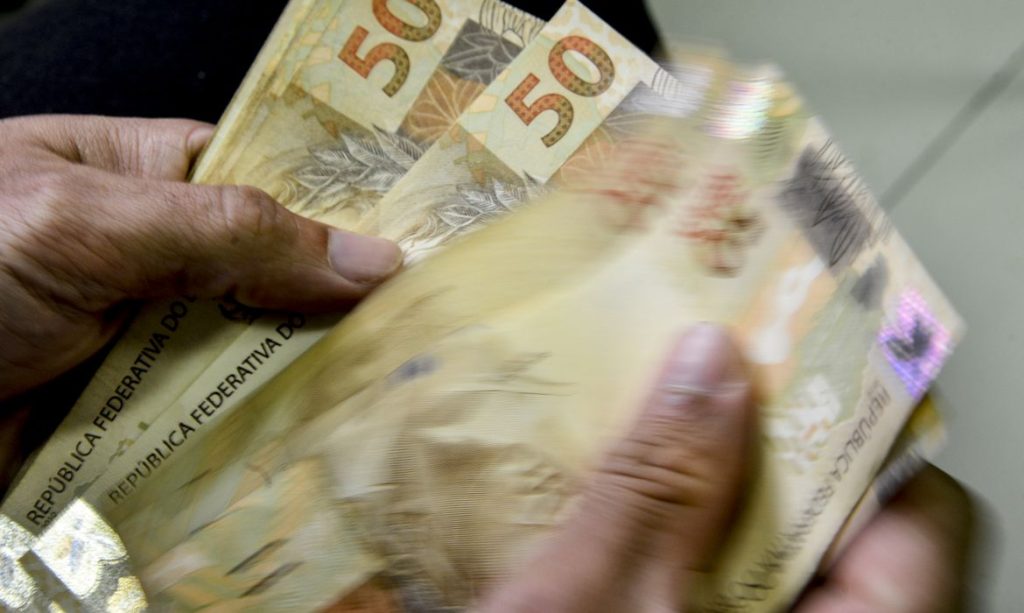 Governo convoca bancos para nova etapa de renegociação no Desenrola 3.0