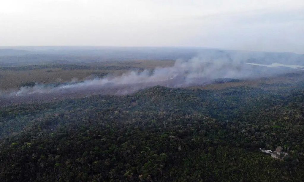 Governo intensifica combate a incêndios florestais no Pará com envio de aeronaves e brigadistas