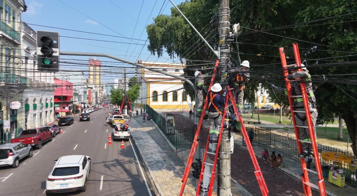 Prefeitura de Manaus amplia ordenamento de cabos com sistema e tecnologia no centro da capital 